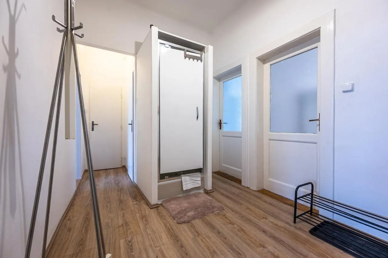 Apartments Safarikova 18 Praha