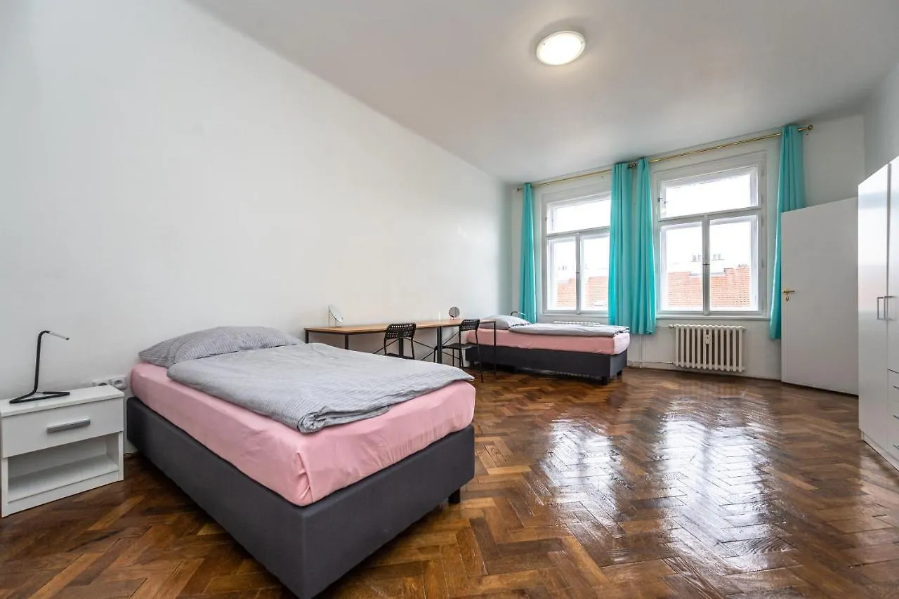 Apartments Safarikova 18 Praha