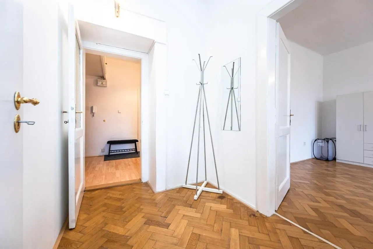 Apartments Safarikova 18 Praha