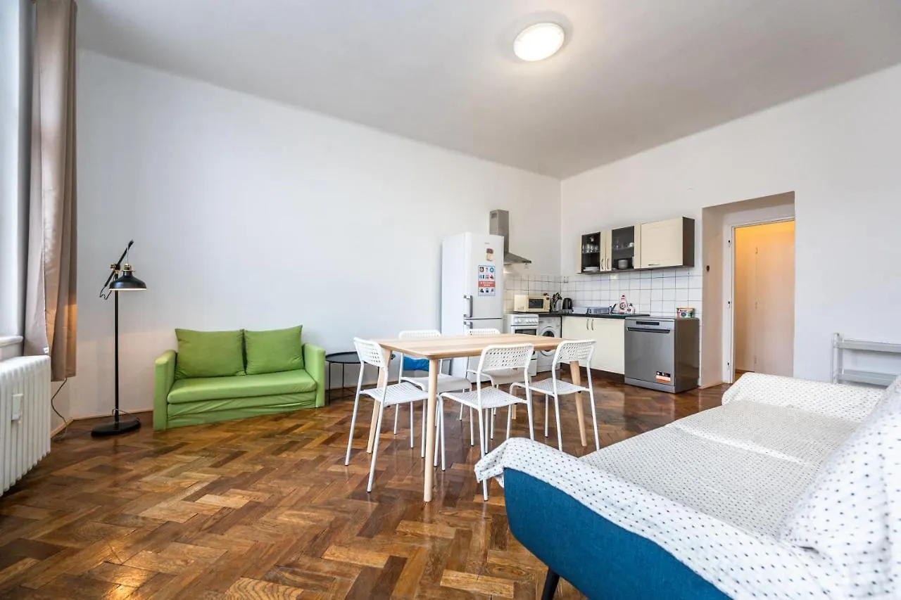 Apartments Safarikova 18 Praha 0*,  Česká republika