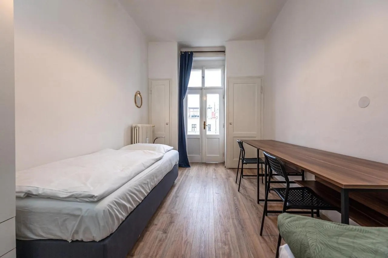 Apartments Safarikova 18 Praha