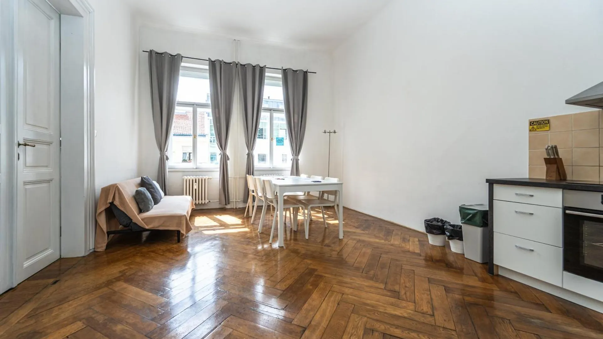 Apartments Safarikova 18 Praha