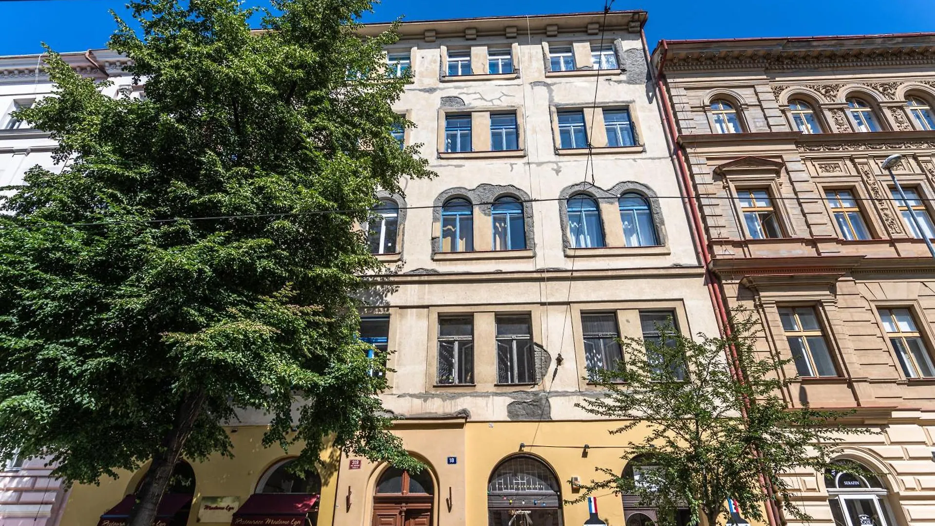 Apartments Safarikova 18 Praha